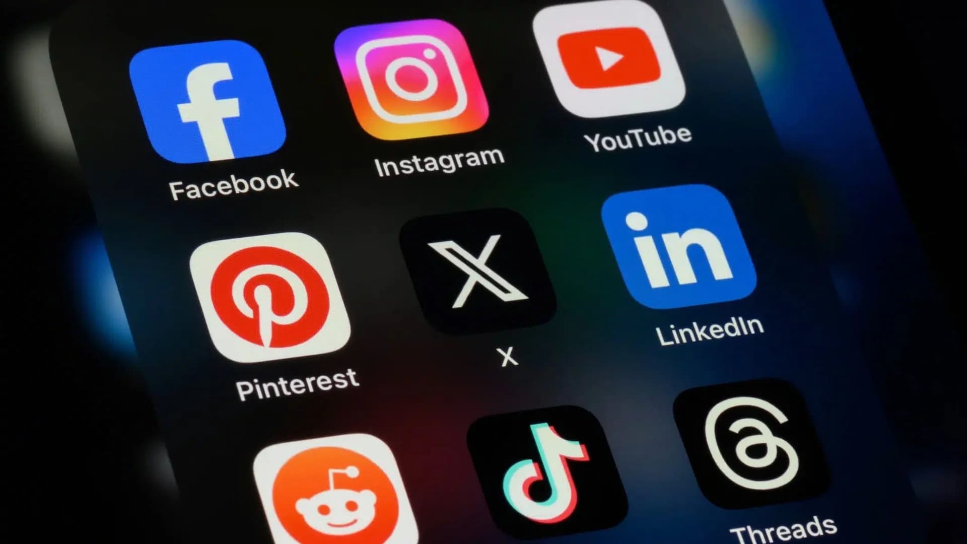 Social Media Strategy & Consulting